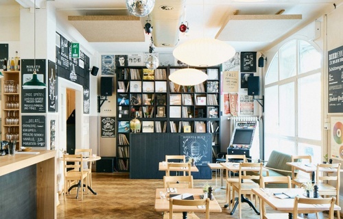 Restaurant Bar Stickerei