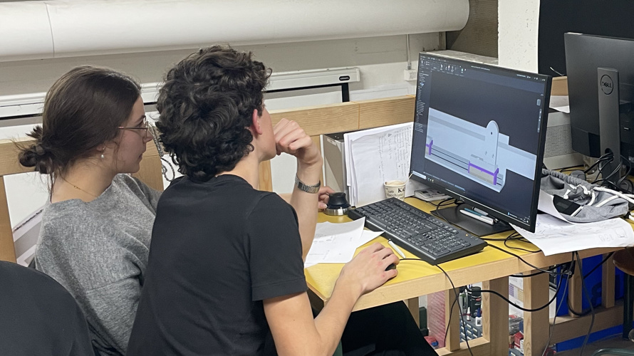 Finanzierung der Teilnahme an FIRST Robotics World Championships