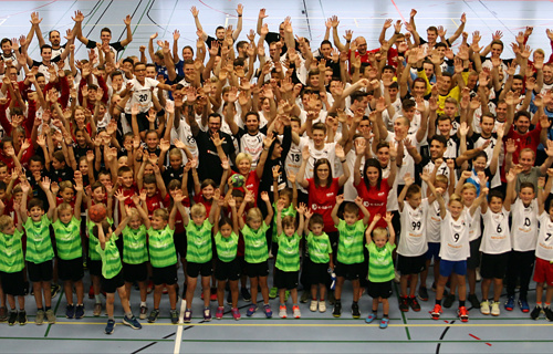 Trainingslager und Material für RLZ Handball Fürstenland