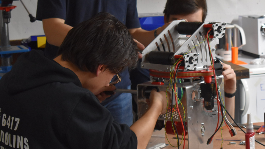 Finanzierung der Teilnahme an FIRST Robotics World Championships