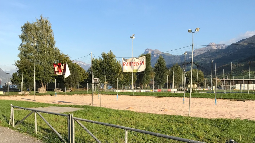 Zusätzliches Beachvolleyballfeld