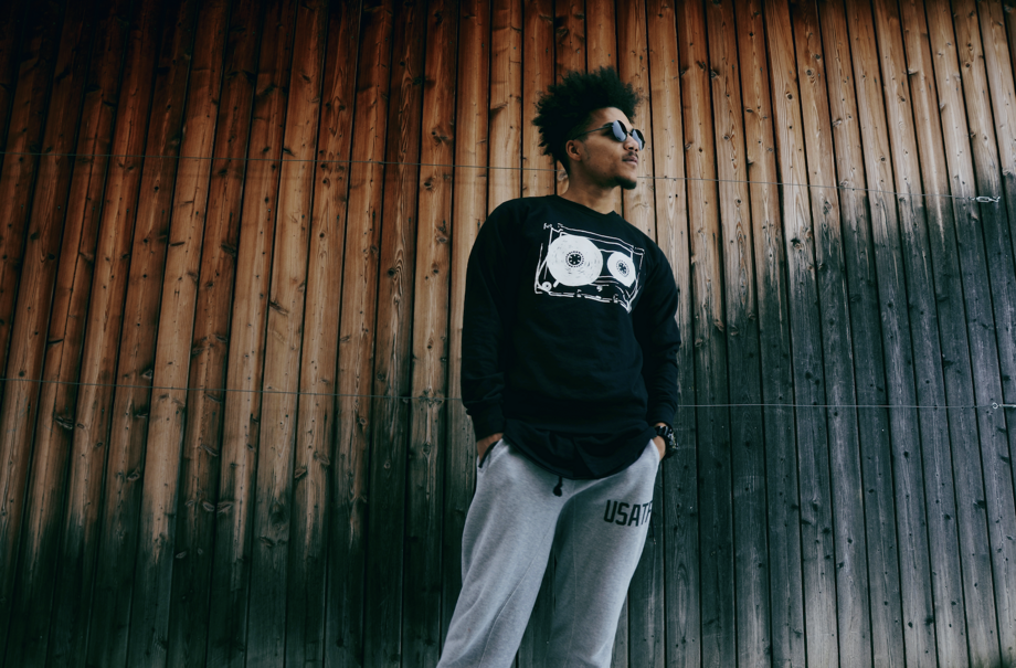 Bringitback Sweater BLACK - S (Textil)