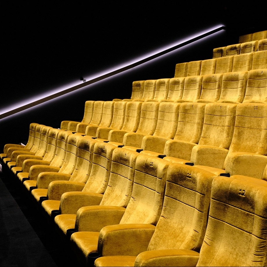 Sitzplatz für Vorpremiere mit Cast & Crew im  Kino