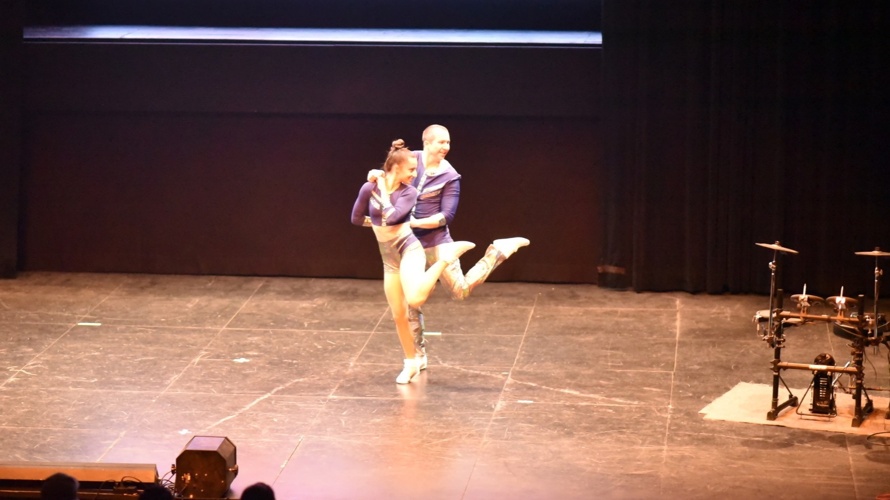 Rock'n'roll acrobatique - Toujours plus haut