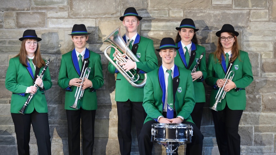Eine neue Uniform für die Jugendmusik Sihltal