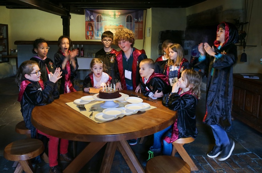 Anniversaire pour 8 enfants au Château avec atelier "Construis ton Château médiéval