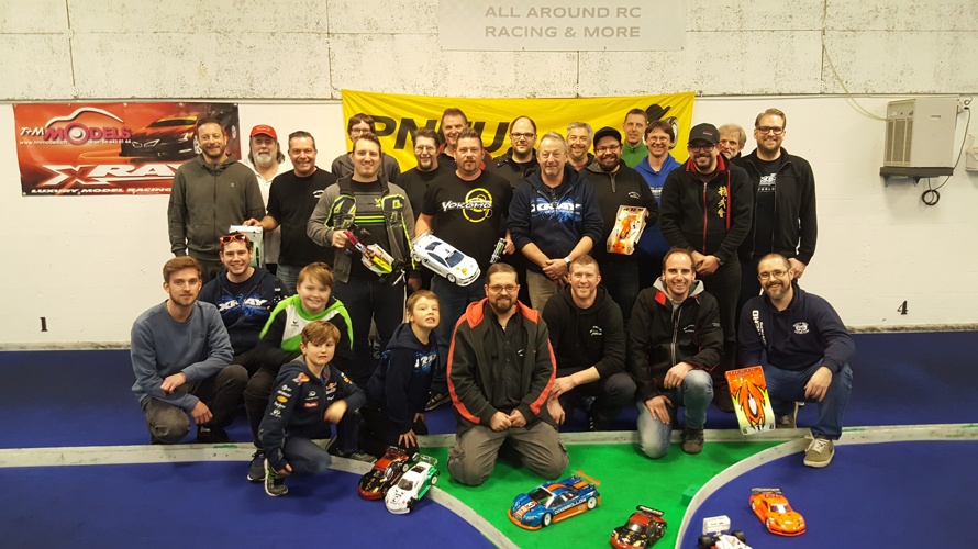 Ein neuer ETS Teppich für die ART Racing Team Modellauto-Rennbahn!