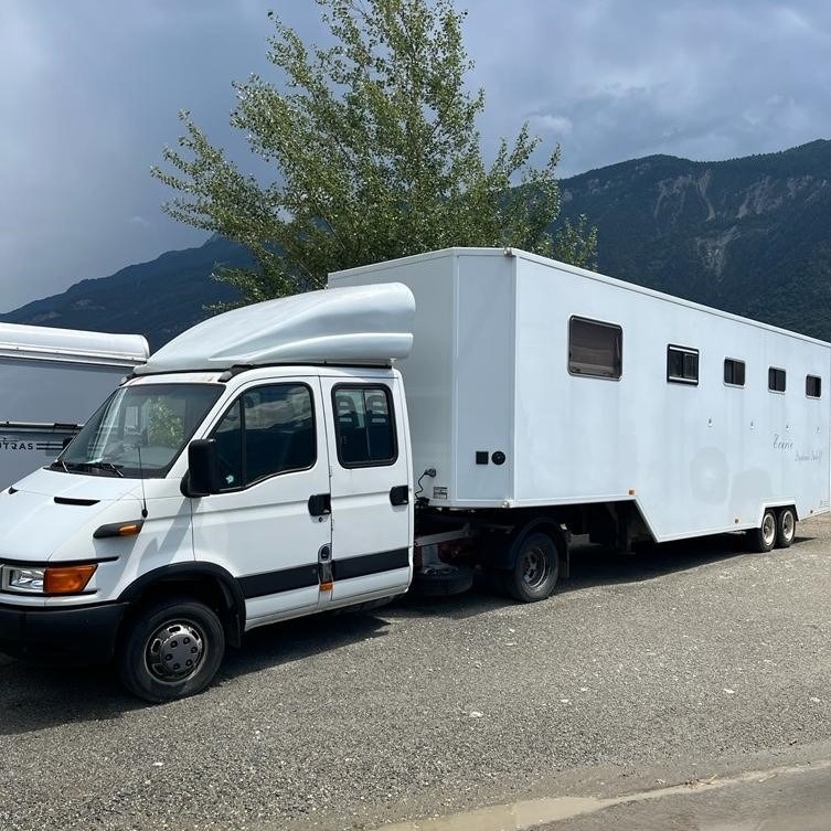 Publicité de votre entreprise sur tous les supports disponibles