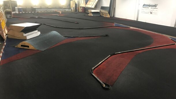  Neuer Teppich für RC Auto Indoorpiste 