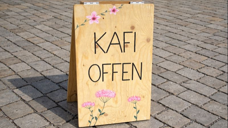 Kafi im Garten - ein Ort für Begegnung und Genuss in Maladers