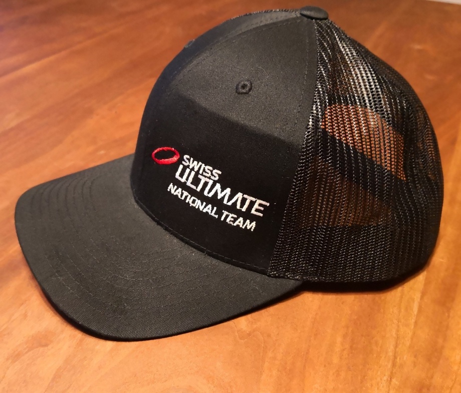 Sponsoring: Nationalteam Caps bedruckt mit Deinem Logo