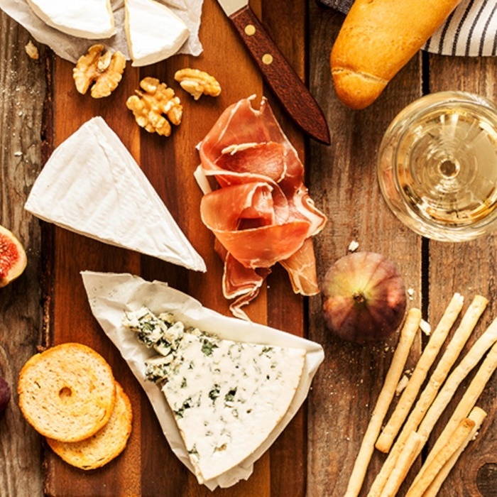 Gravez votre nom parmi nos soutiens à la buvette + Un apéro dinatoire pour 2 personnes