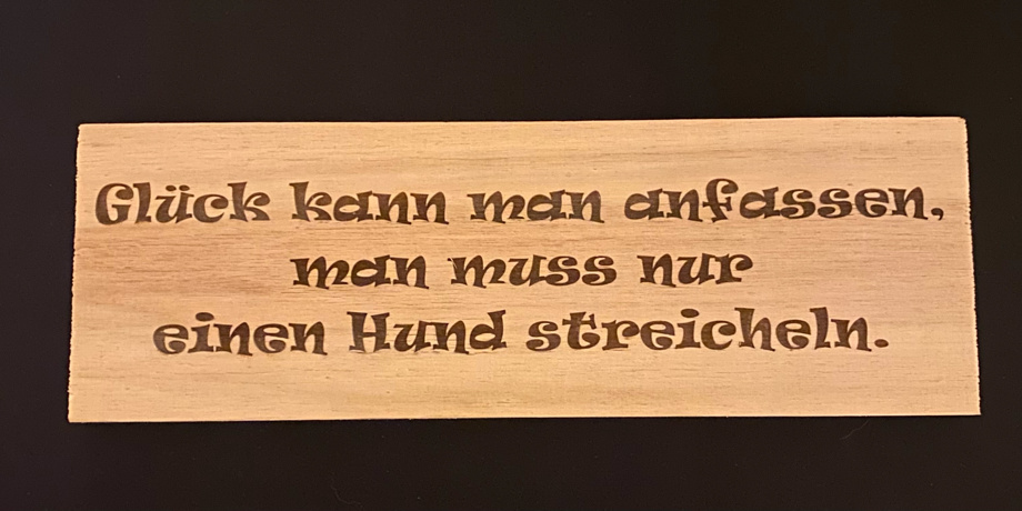 Graviertes Holzschild  ca. 25cm x 10cm