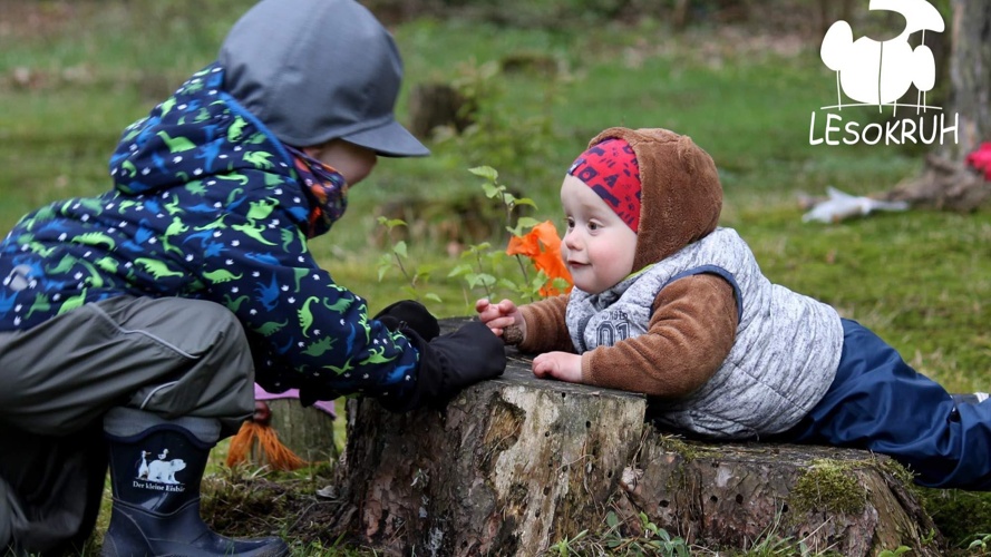 Naturkinder weltweit Hand in Hand