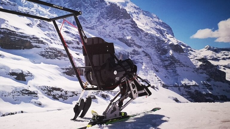 Monoskibob für Menschen mit einer Beeinträchtigung Lokalhelden.ch