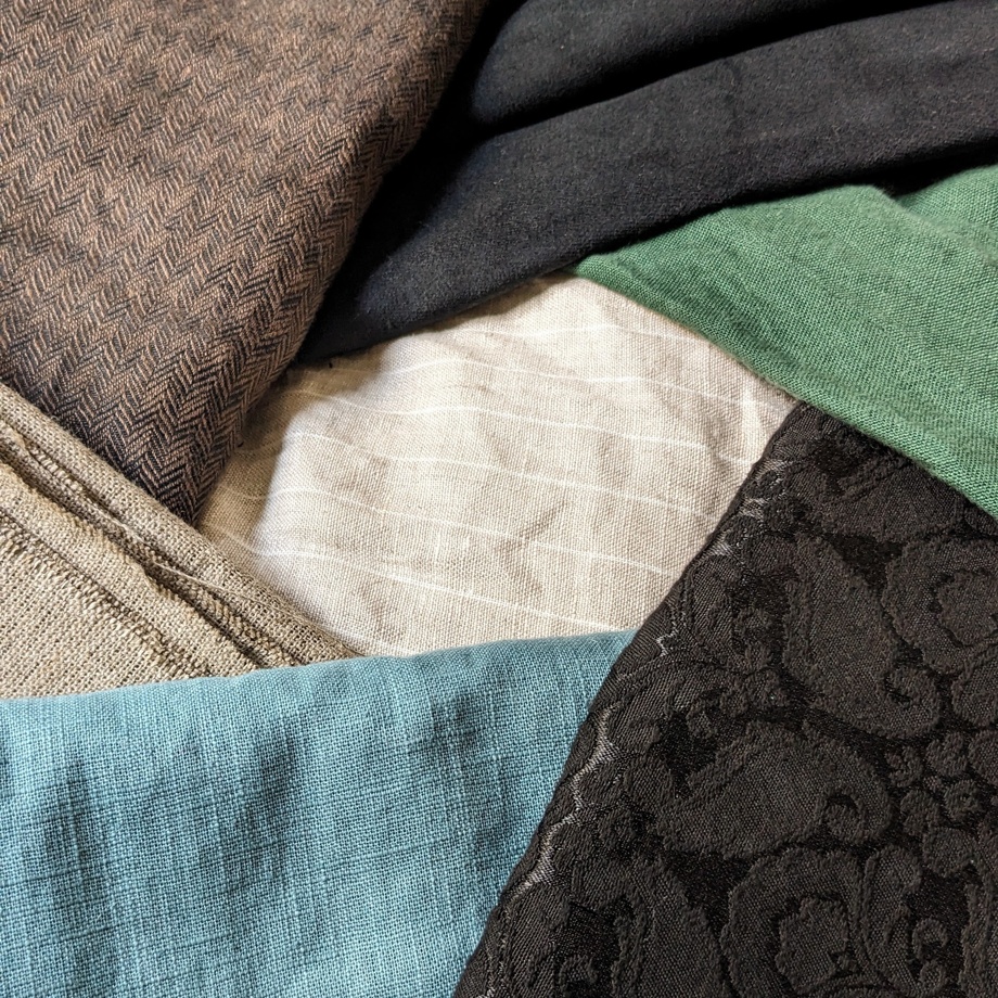 Pochette en patchwork des tissus des costumes de Charles l'Opéra