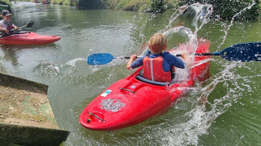 ein Klubbus für die Thurgauer Wildwasser Fahrer:innen
