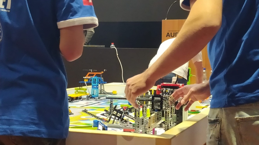 First Lego League - Smilebots alle finali mondiali a Houston!