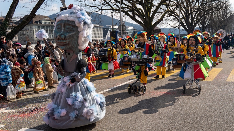 Obernaar 2027 - 50 Johr Aente Büsi Guggemusig Olten