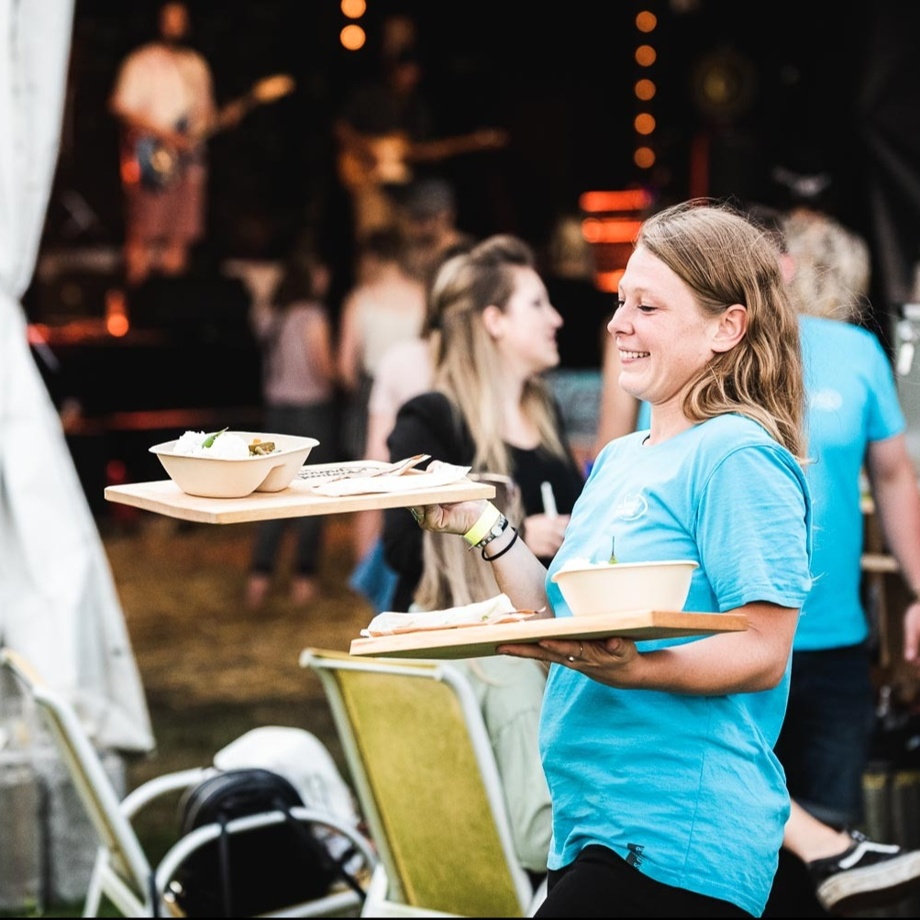 SOG 2027 – Weekend-Package & Empfangsapéro im Backstage (für 2 Personen)