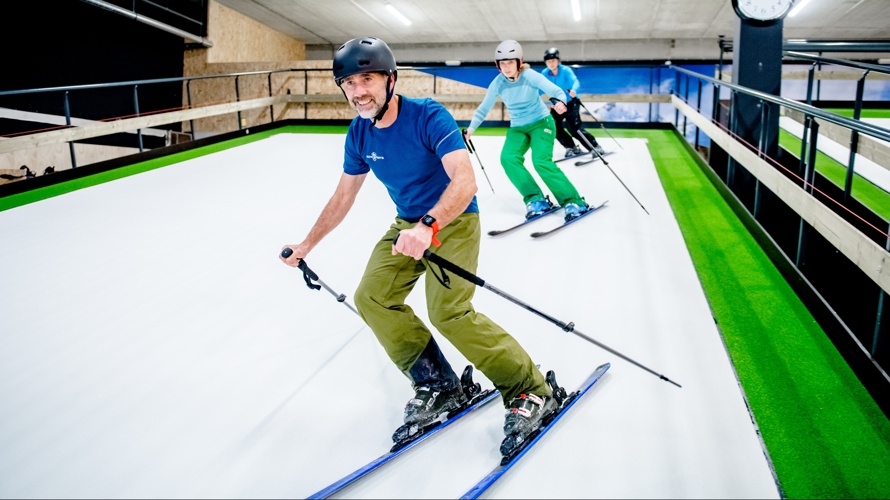 Indoor Skiteppich für ganzjähriges und nachhaltiges Skitraining