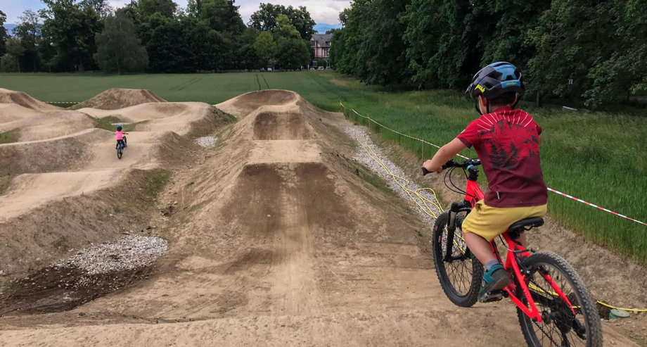 Sprung (inkl. Local Partner)