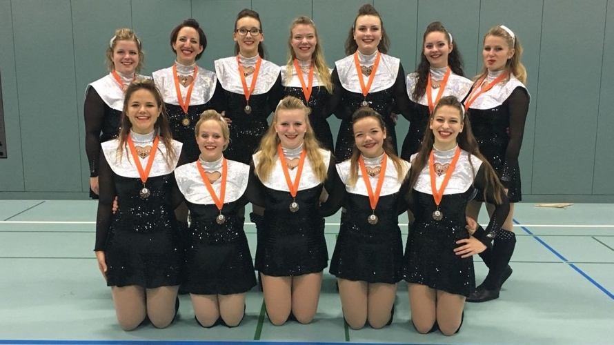 Rock'n'Roll Lady Formation