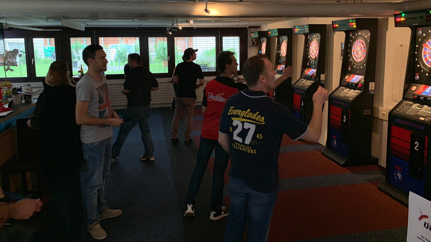 Support für den Otter Darters Dartverein