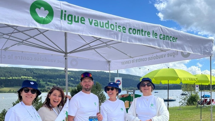 Petites têtes à l'abri : un bob pour l'été