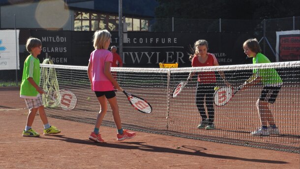  Glarner Tennis Club - Sanierung Tennisplätze 