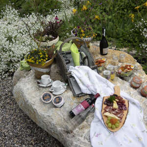 Dankeskarte mit Gutschein für ein Picknick im Garten