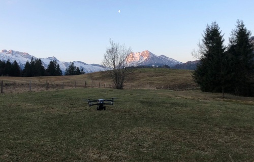 2 neue Wärmebilddrohnen für die Rehkitzrettung March