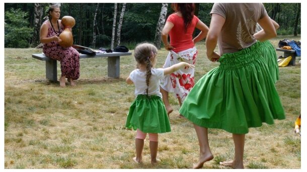  Corsi di danza Hula a misura di bambino 