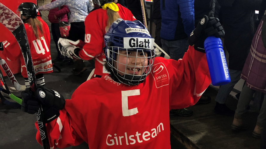 Anina-Celine goes for Pee-Wee in Canada!