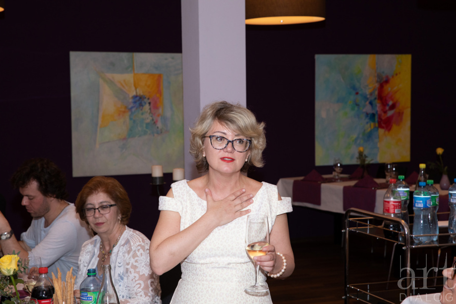 Être généreux sans attendre : un don désintéressé.