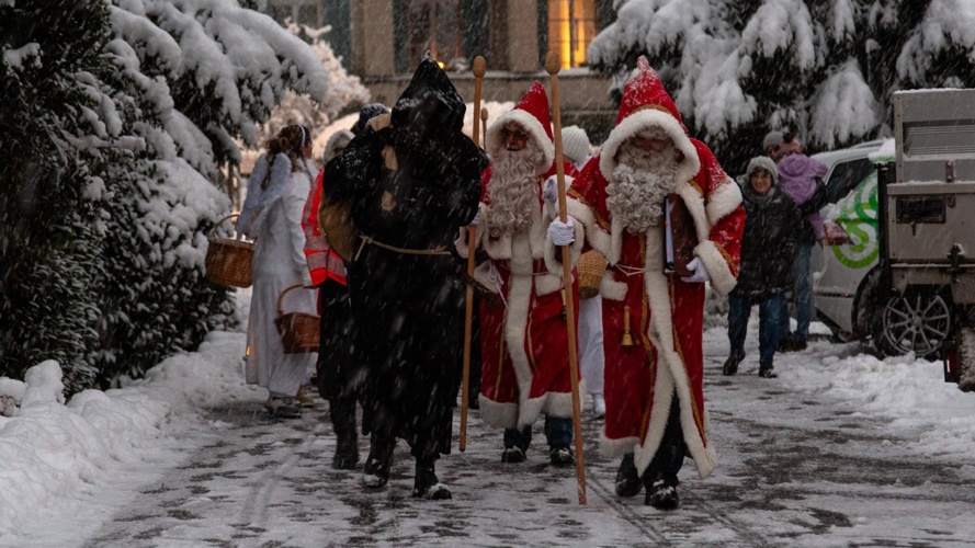 Neueinkleidung von Samichlausverein