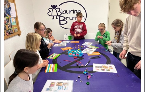 Ein neuer Tisch für unseren Blauringraum!