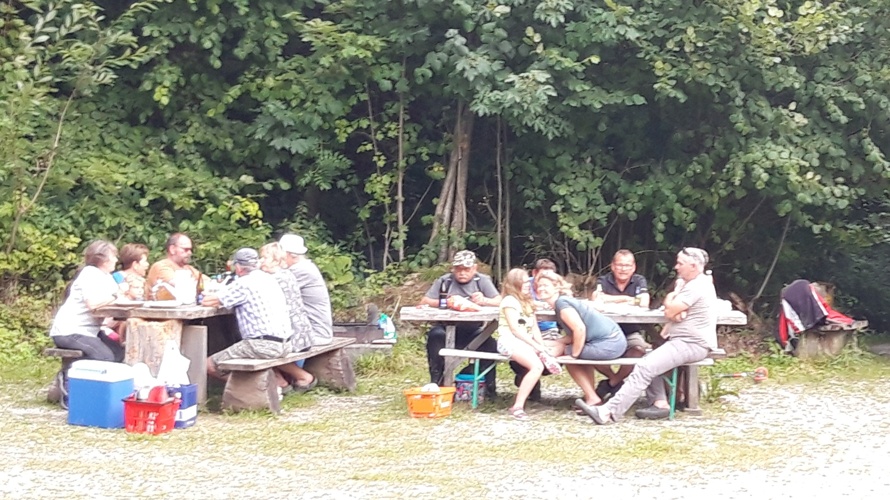 Motorradklub Diemtigtal, für Mitglieder ein T-Shirt oder Gilet