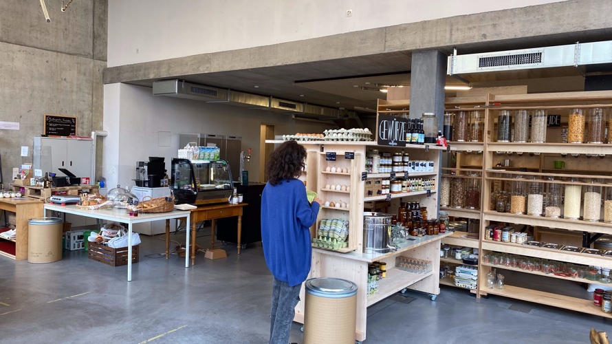 Laden-Bistro ZAHREDLI will weiter drehen!