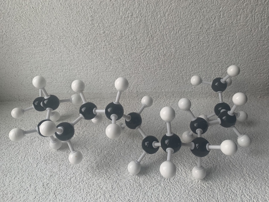 Parrainage de la molécule de tétradécane