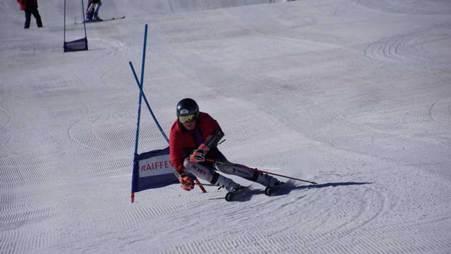 Dank deiner Unterstützung an die Spitze