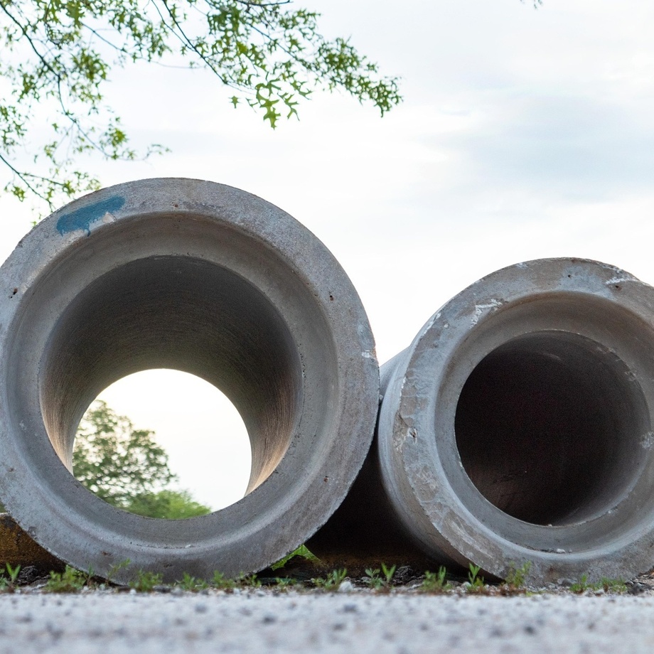 2 Betonröhren
