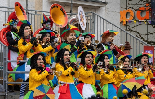 Aente Büsi Guggemusig Olten