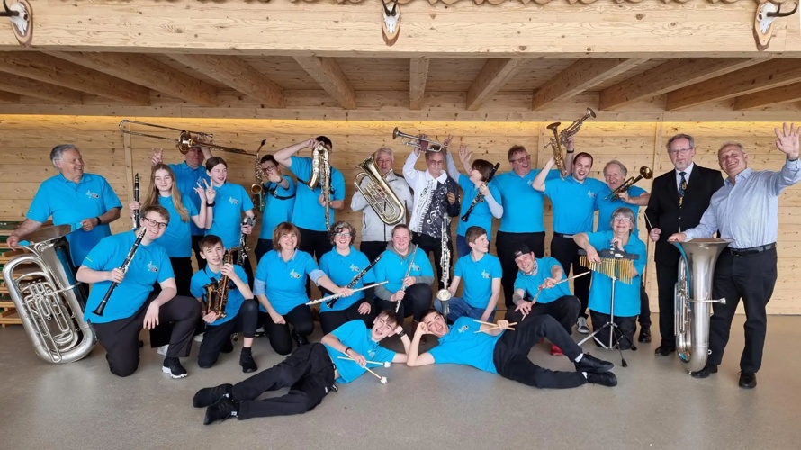 Von Grau zu neuem Glanz: Eine neue Uniform für die MSM!