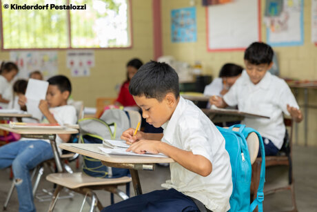 Glückskette: Bildung für alle